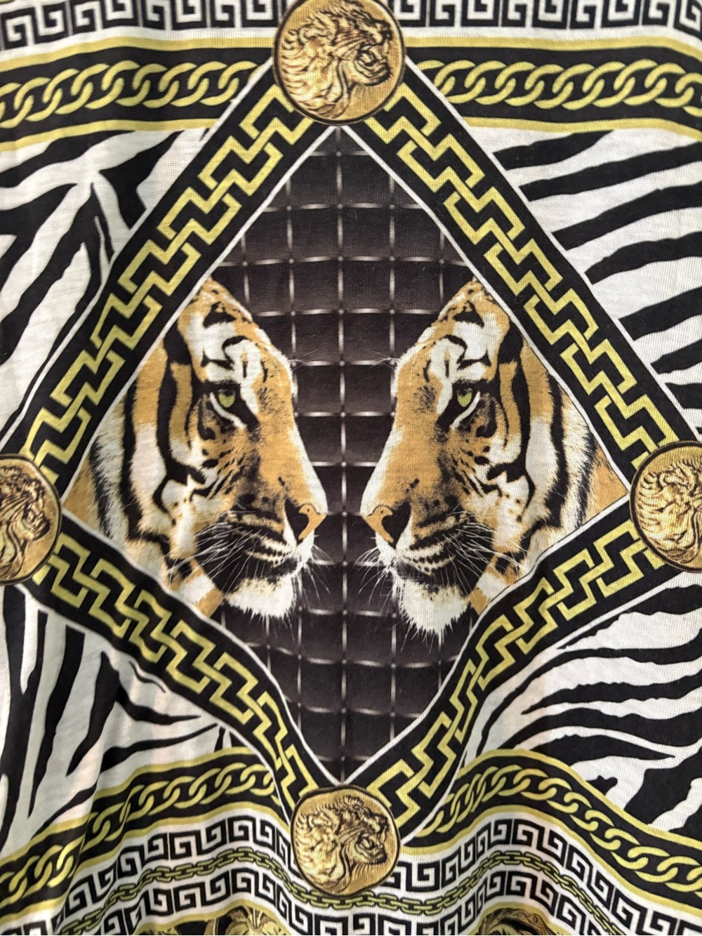 Tiger Baroque Mob Wife Sleeveless Top L
Gold black green - Picture 5 of 6
